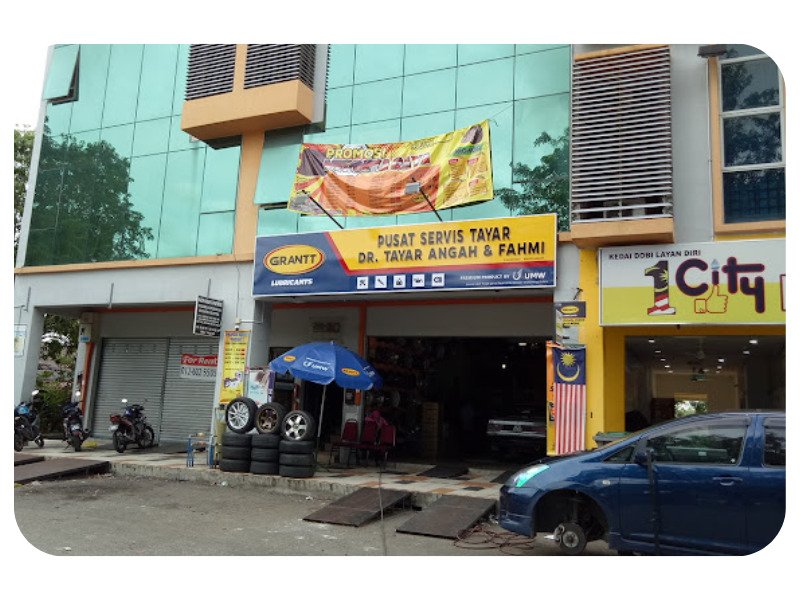 Kedai tayar Melaka