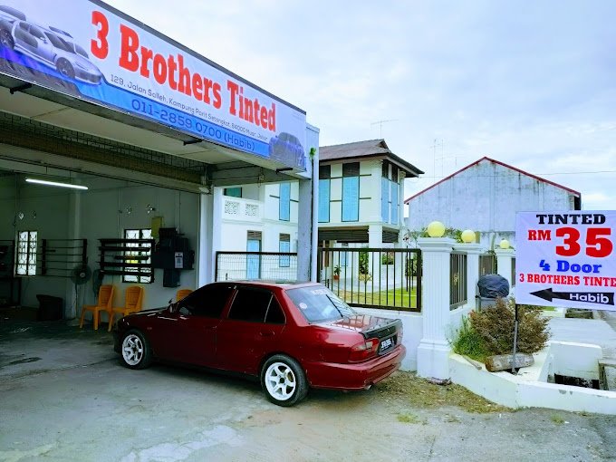 3 Brothers Tinted Muar